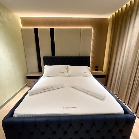 Queens Luxury Apartments Тирана Екстер'єр фото