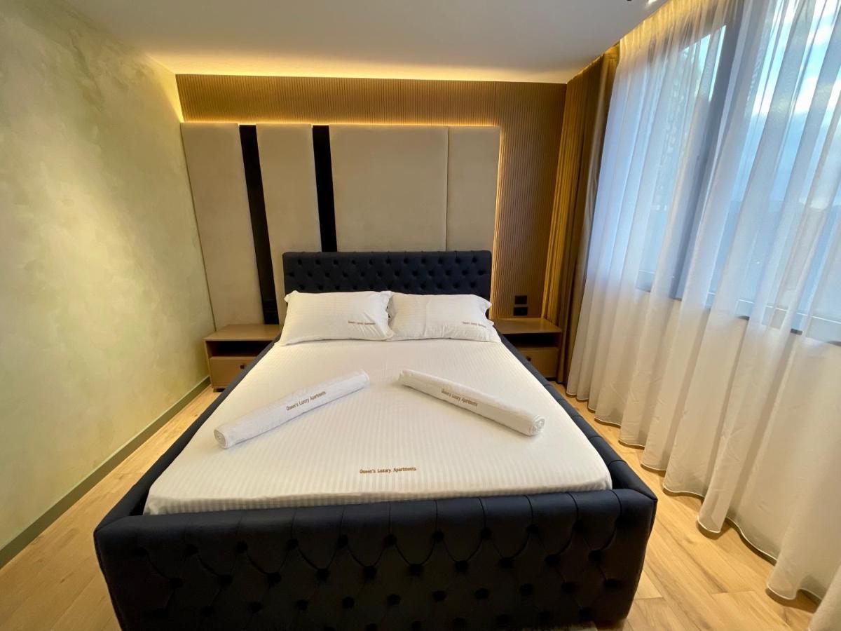 Queens Luxury Apartments Тирана Екстер'єр фото